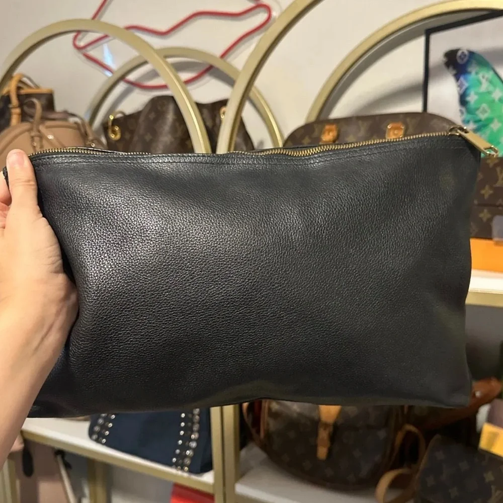 GUCCI JUMBO POUCH - Picture 2 of 2